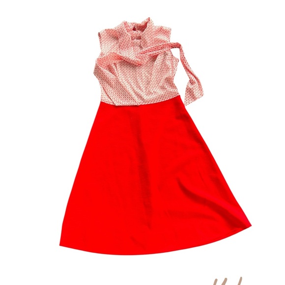 Dresses & Skirts - Red and White Sleeveless Dress vintage 1970’s